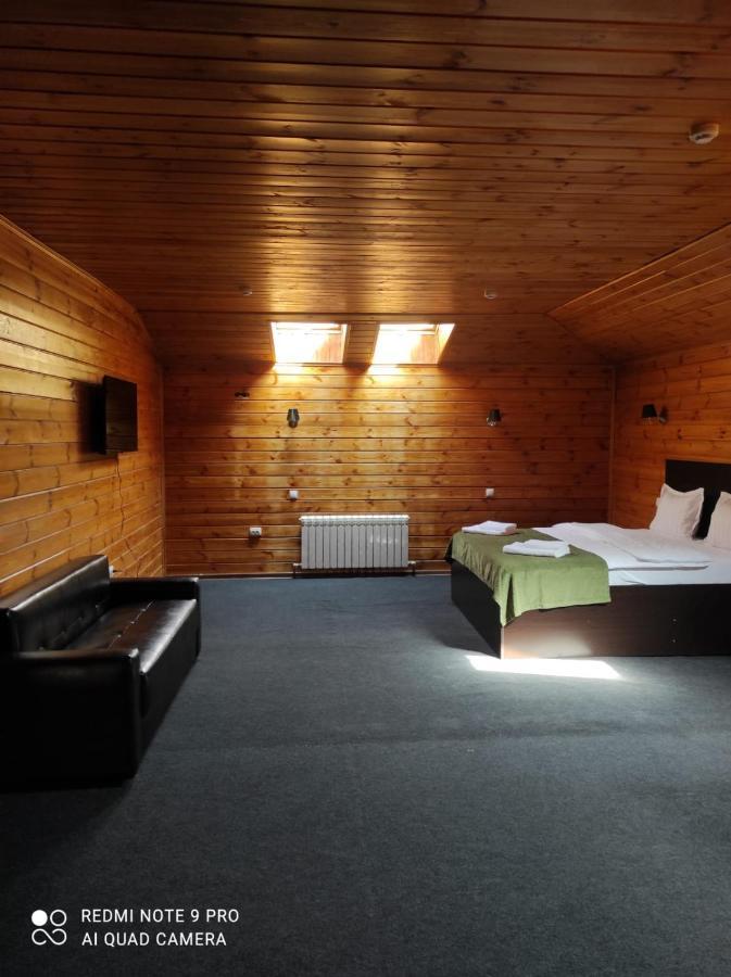 Pride Hotel Тараз Екстериор снимка